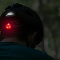 Met Idolo Red Black Glossy LED Lys 7 Met Idolo Red Black Glossy LED Lys -Hjelm Salg met idolo 07 p 1